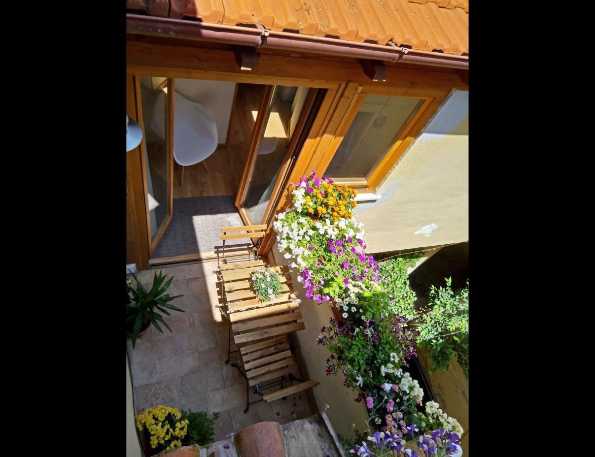Apartament Tivoli Old Town - Casa Nel Quartiere Medioevale Zewnętrze zdjęcie